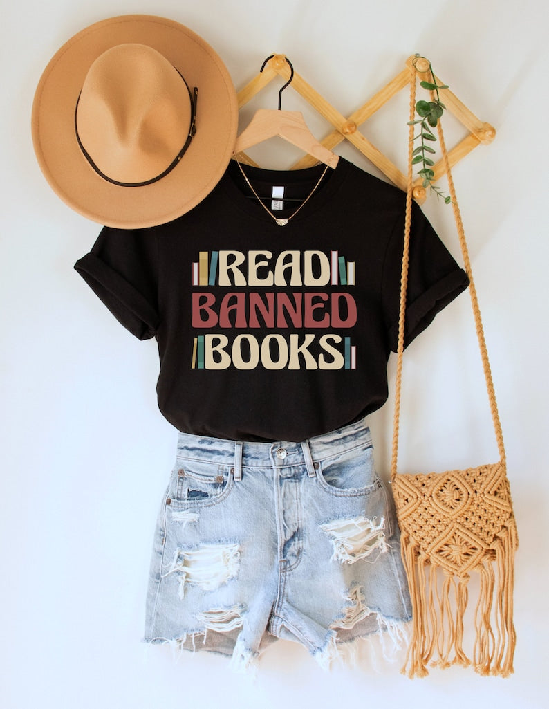 Read Banned Books Casual T-shirt